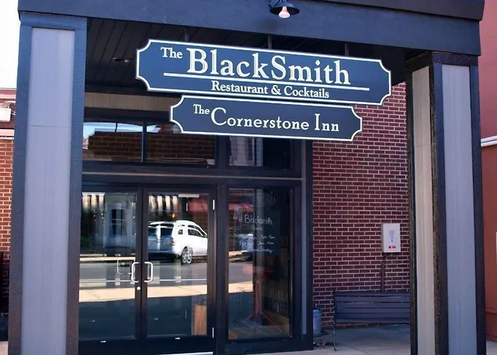Cornerstone Hotel 3*