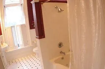 Hotel Cornerstone 3*